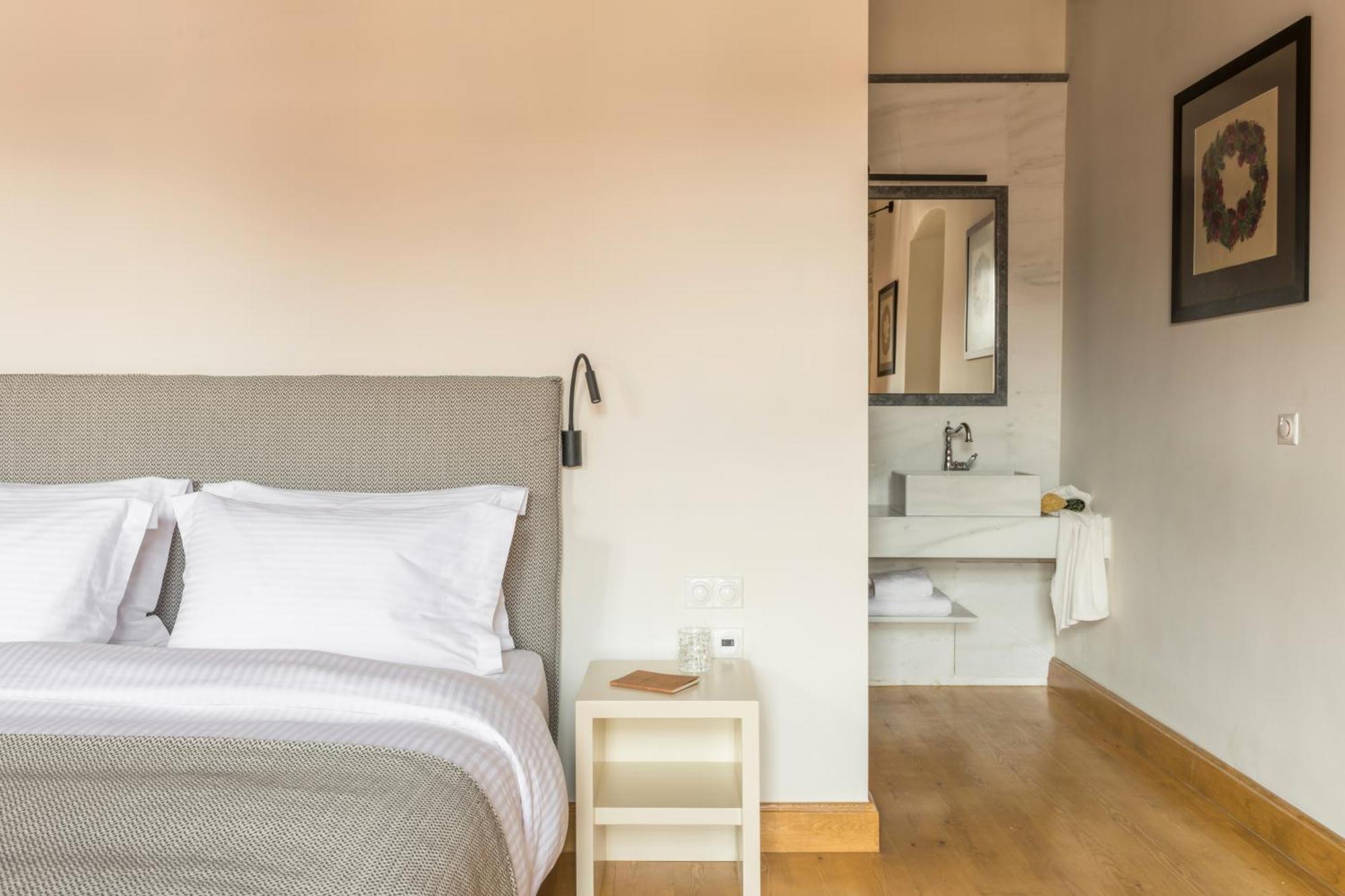 Fos Hydra Residence Bagian luar foto